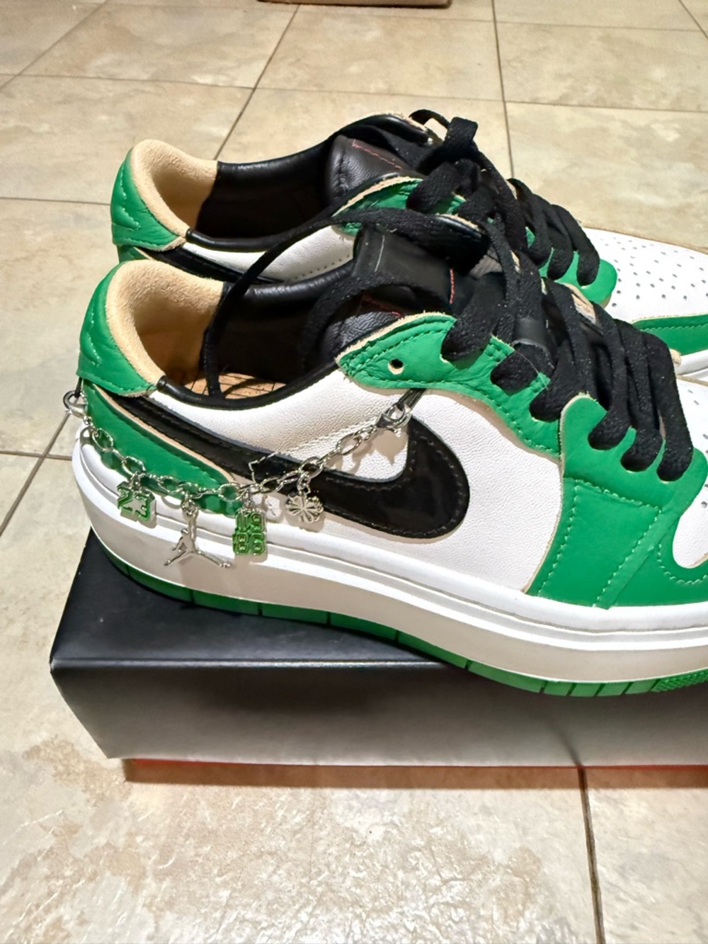 Nike Low-Top Sneakers in White, Green & Black Air Jordan1 - Picture 2 of 4
